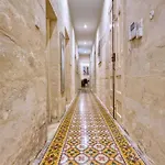 Authentic Maltese 3br Steps From Seafront & Ferries