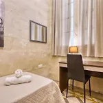 Authentic Maltese 3br Steps From Seafront & Ferries