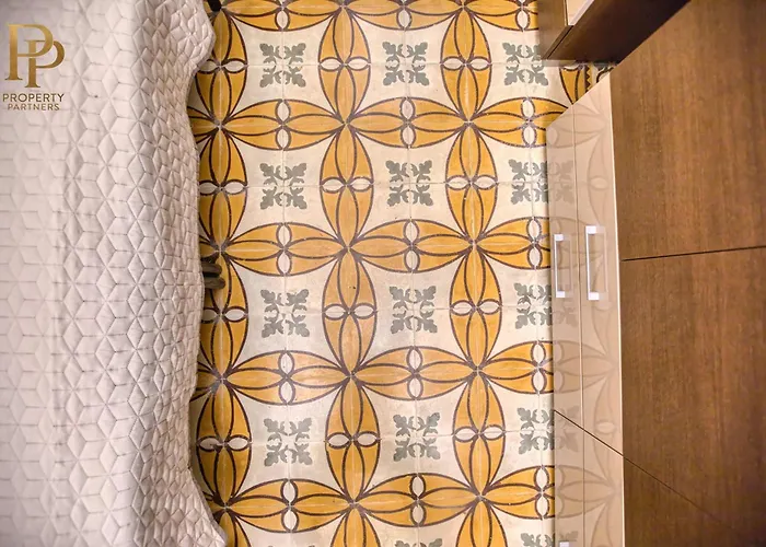 Authentic Maltese 3br Steps From Seafront & Ferries Apartman *