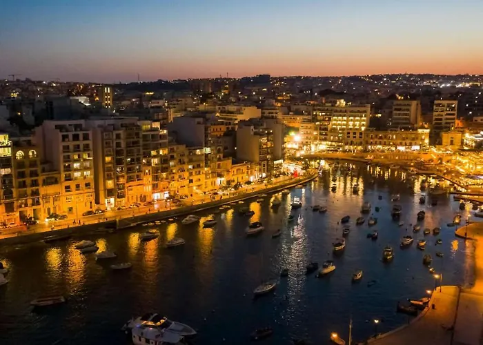 Authentic Maltese 3br Steps From Seafront & Ferries Sliema