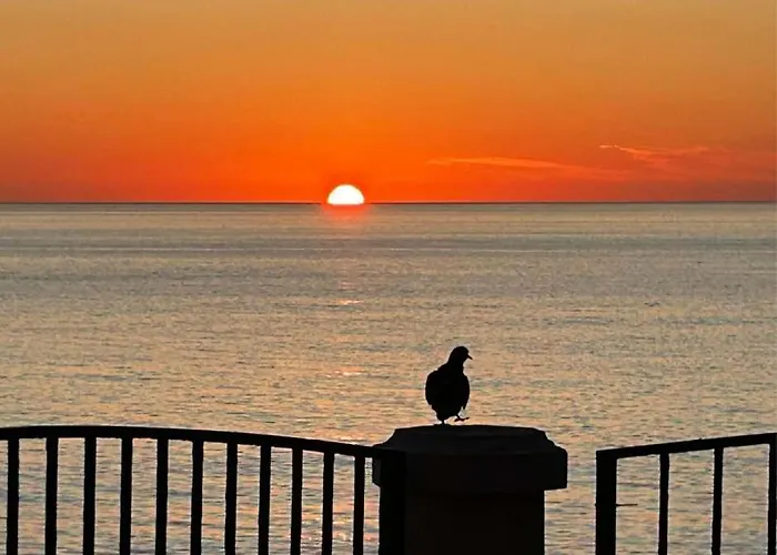 Authentic Maltese 3br Steps From Seafront & Ferries