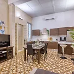 Authentic Maltese 3br Steps From Seafront & Ferries *